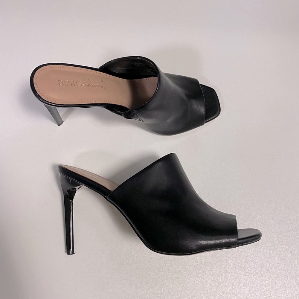 BCBG black leather mules